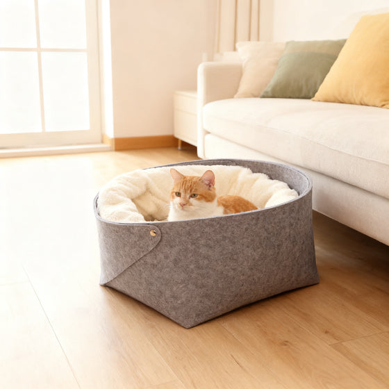 Katzenkorb aus Filz mit Plüschkissen